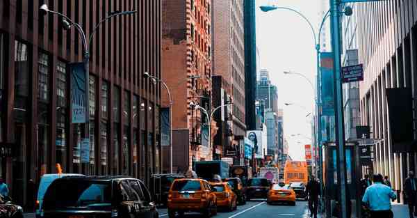 活动照片上加文字_活动照片上加文字高级感