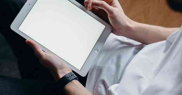 摄影活动给啥奖品好呢